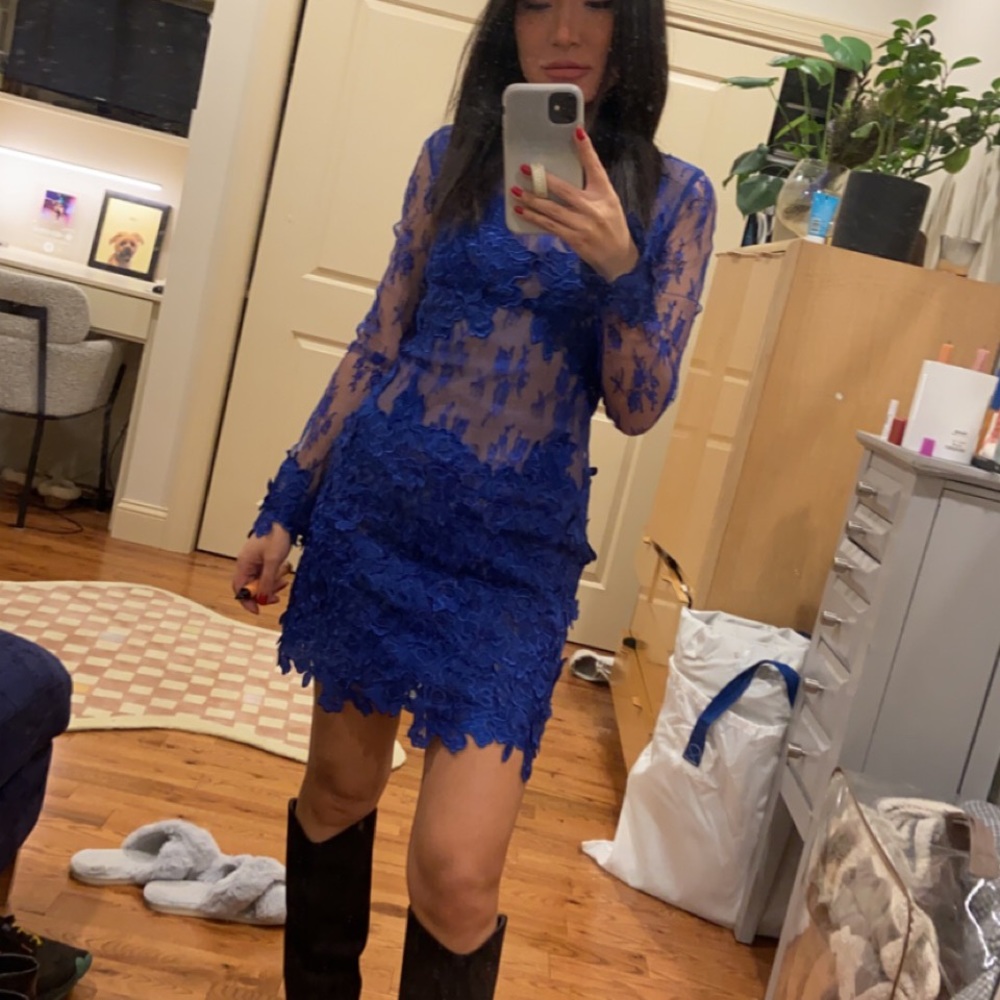 Issue New York Lace Dress